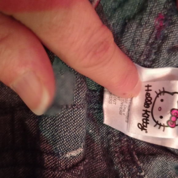 ππ» Host pick ππ» * 3 for 25 $ * Set top and skirt Hello Kitty 18-24 months - Picture 4 of 6